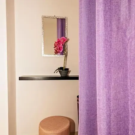 Avant Garde Downtown Apartment Rhodes City